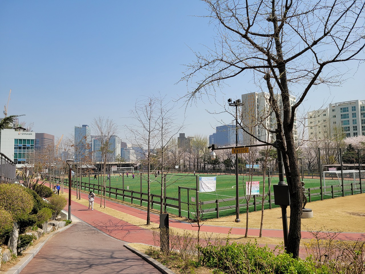 刻人间清醒